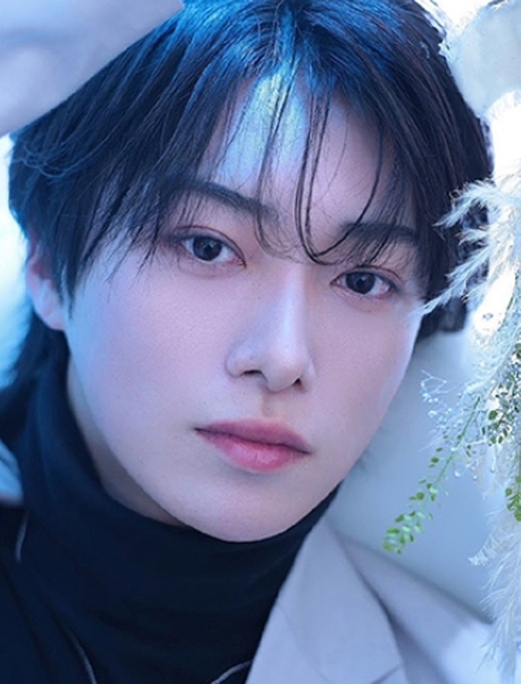 鳳条奏多